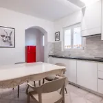 Arno Breeze - Casa Manin Hébergement de vacances Calcinaia